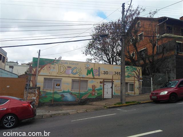 Casa comercial #1066v em Caxias do Sul